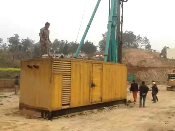 卓资如何判断水冷式机油散热器密封件是否需要更换?